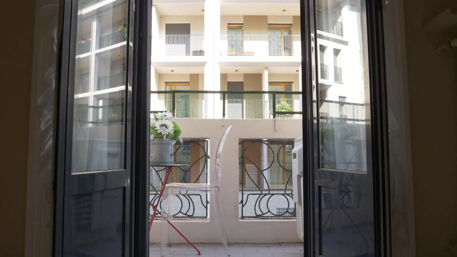 Wonderful Downtown Apartment-Hd Netflix, King-Size Bed, Two Minutes' Walk From Metro ميلان إيطاليا